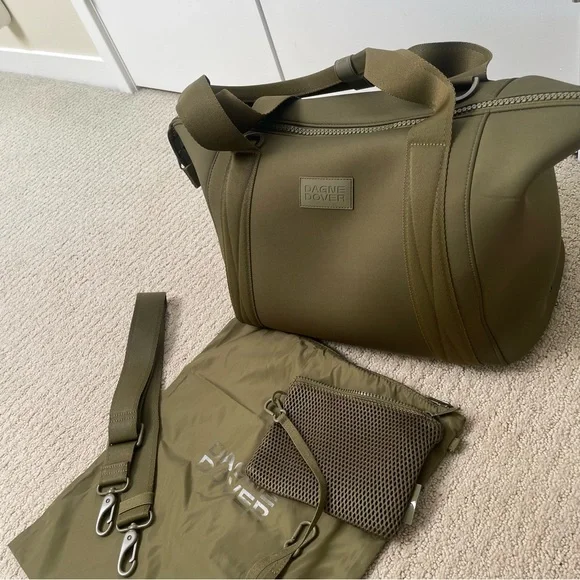 Danger Dover - Landon Neoprene Carryall Bag (Medium) Dark Moss Color - Picture 6 of 14